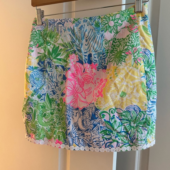 Lilly Pulitzer Skort—Size 2 - Picture 2 of 2
